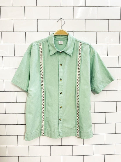 taller de mantra lesly embroidered resort shirt - good market thrift store