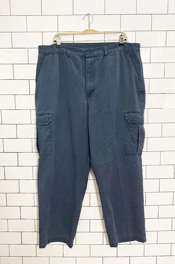 vintage 00s dickies regular straight cargo pants - good market thrift store