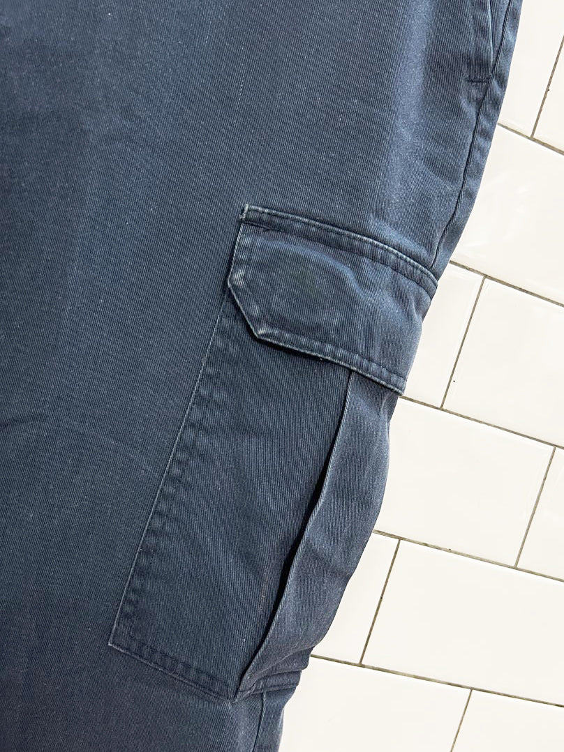 vintage 00s dickies regular straight cargo pants - good market thrift store
