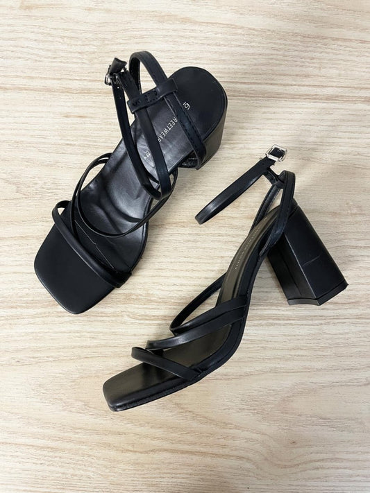 streetwear chunky strappy chunky heels - good market thrift store