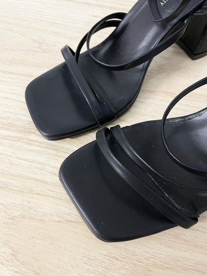 streetwear chunky strappy chunky heels - good market thrift store