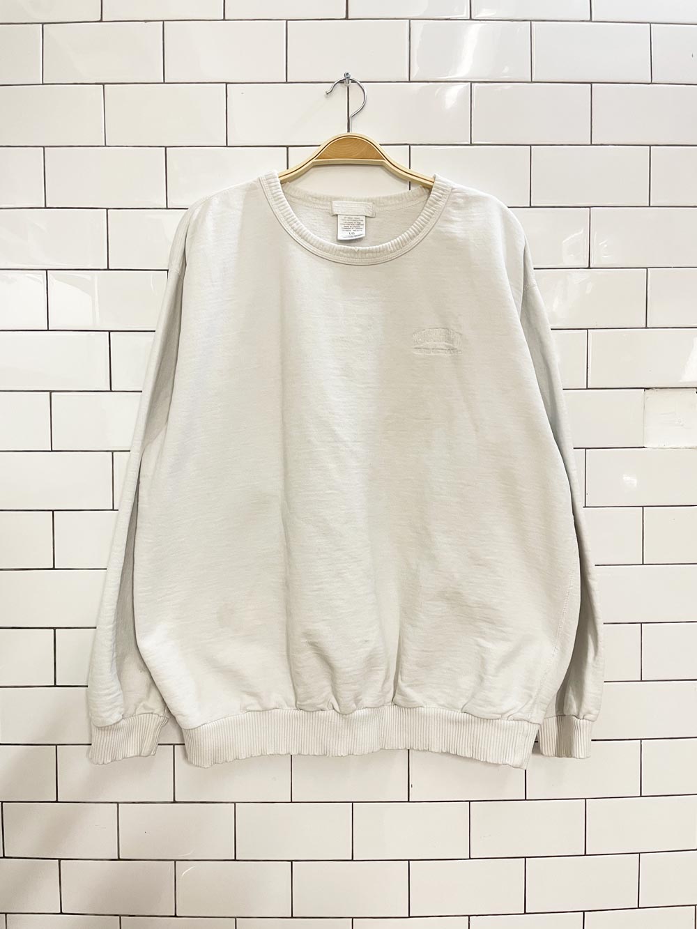 vintage 00s NR minimal cottage crew - good market thrift store