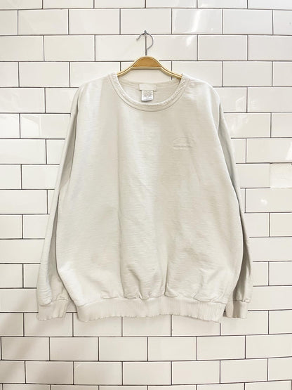 vintage 00s NR minimal cottage crew - good market thrift store