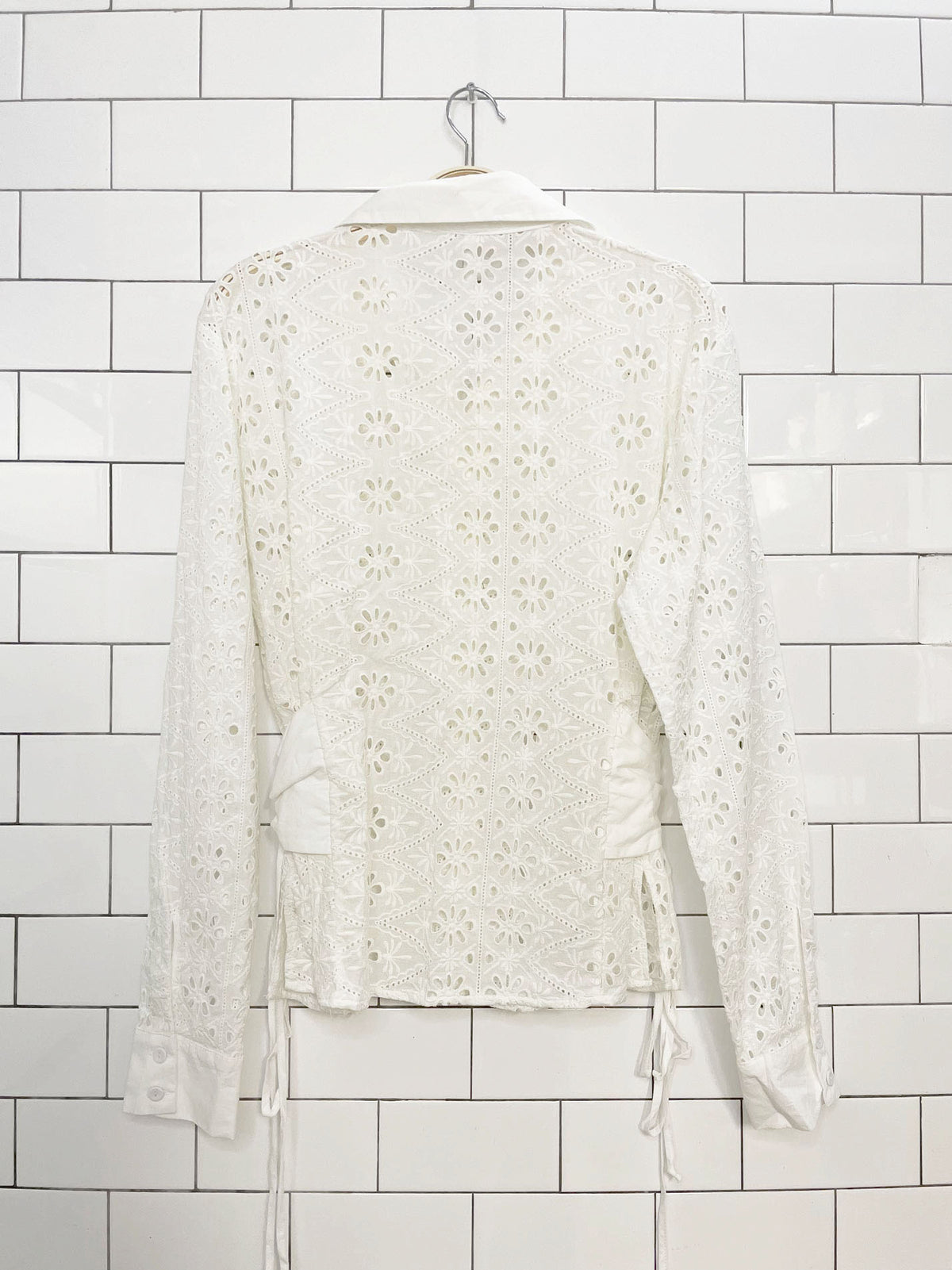 imperial corset waist floral eyelet full button shirt | made in Italy