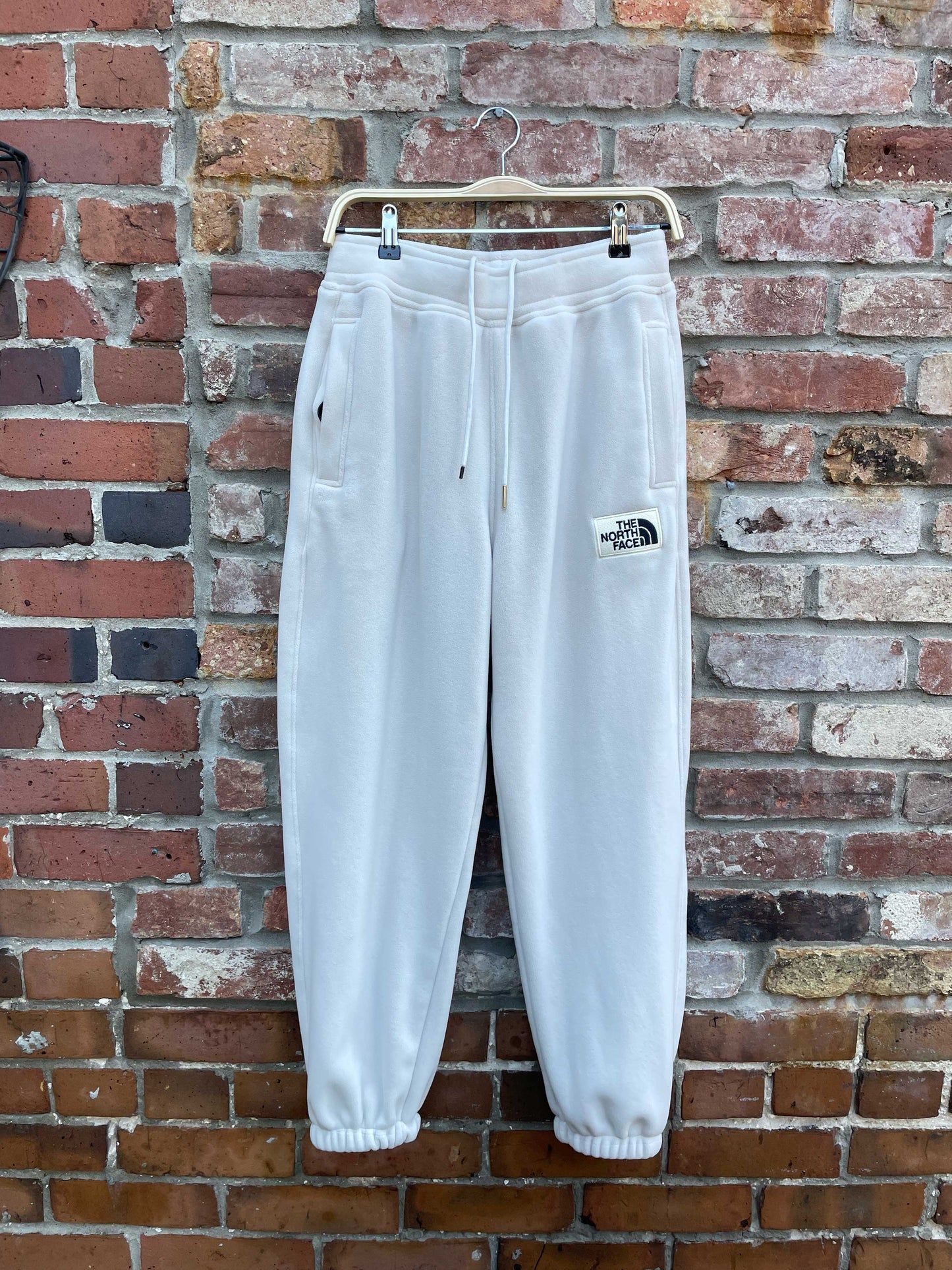 the north face heritage patch heavy fleece pant