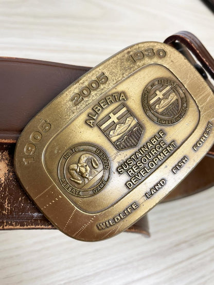 vintage 00s alberta wildlife buckle leather belt - good market thrift store