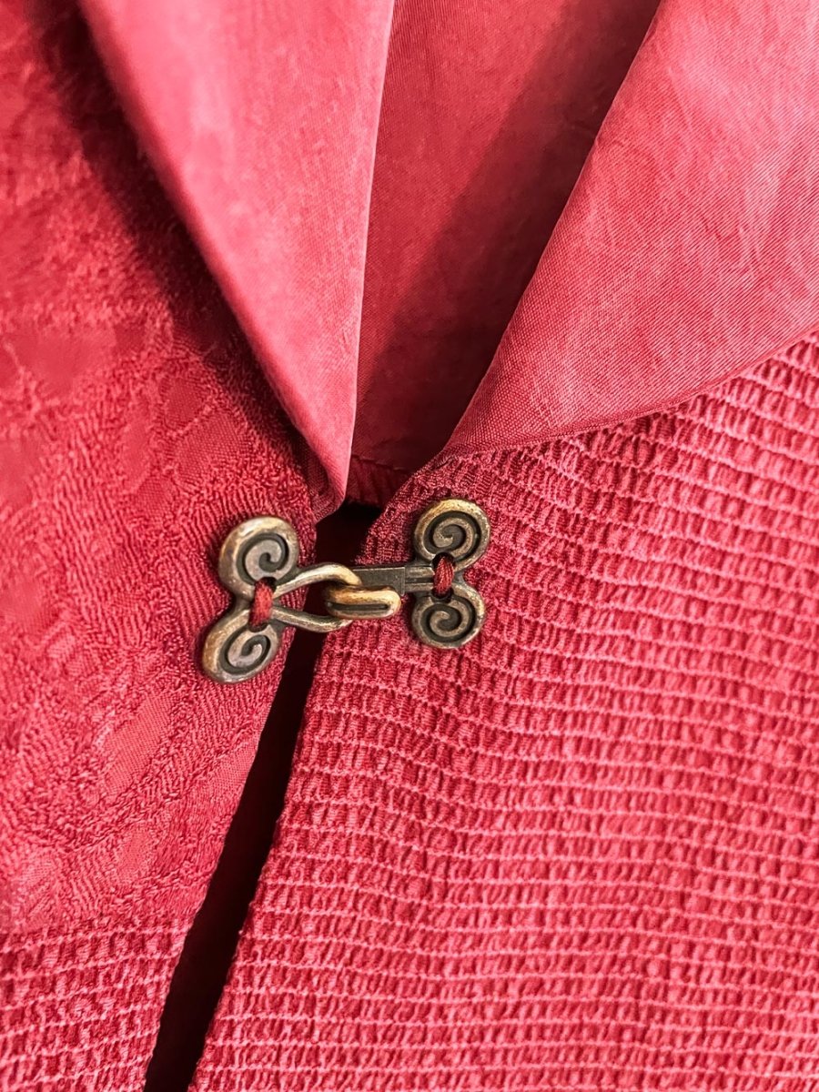 vintage 100% silk cropped strong shoulder jacket - good market thrift store