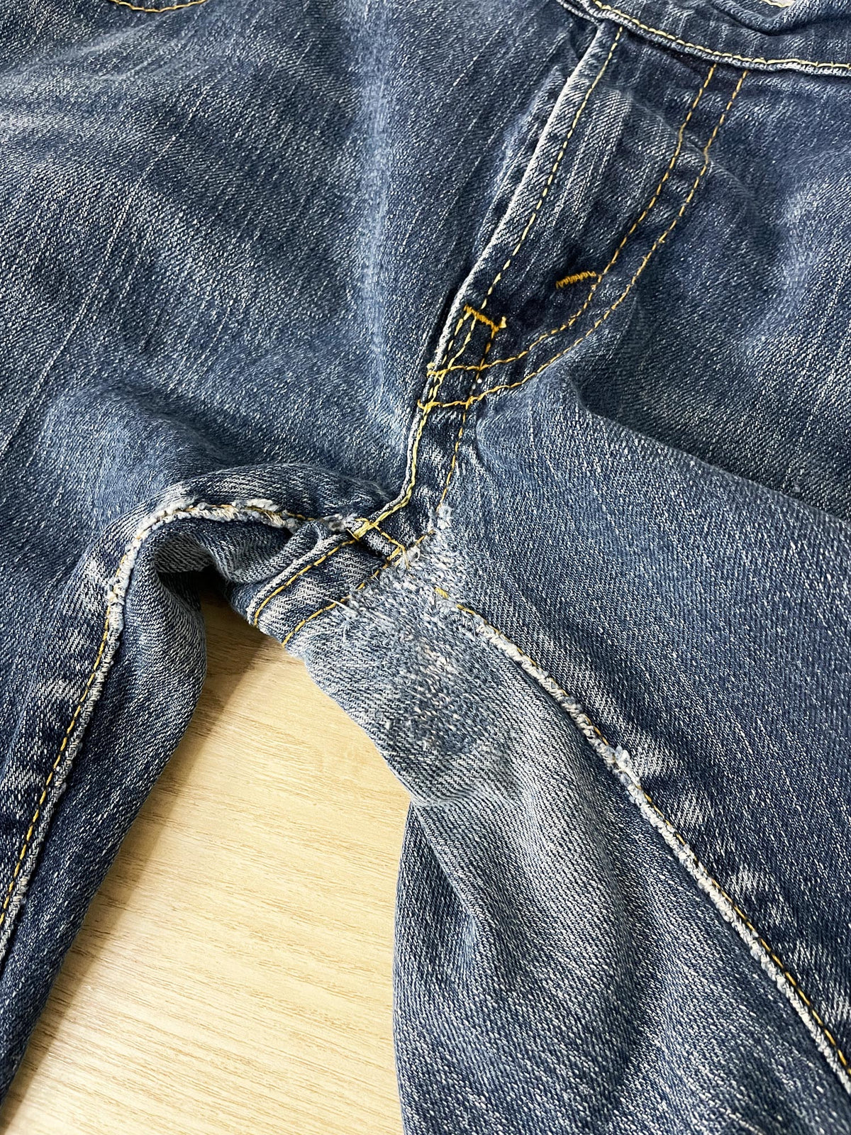 y2k levi's 542 low rise stretchy flare jeans