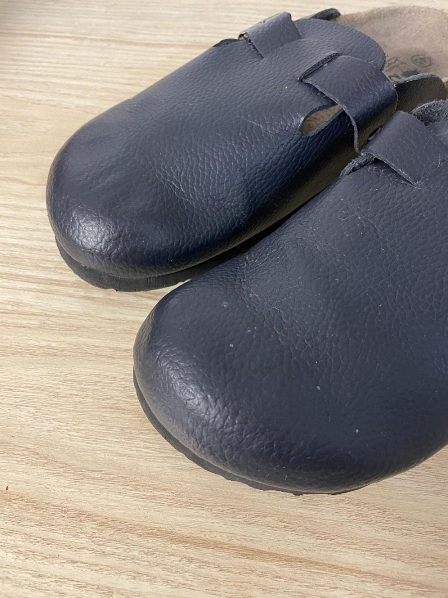 naturepur leather slip on clog - good market thrift store