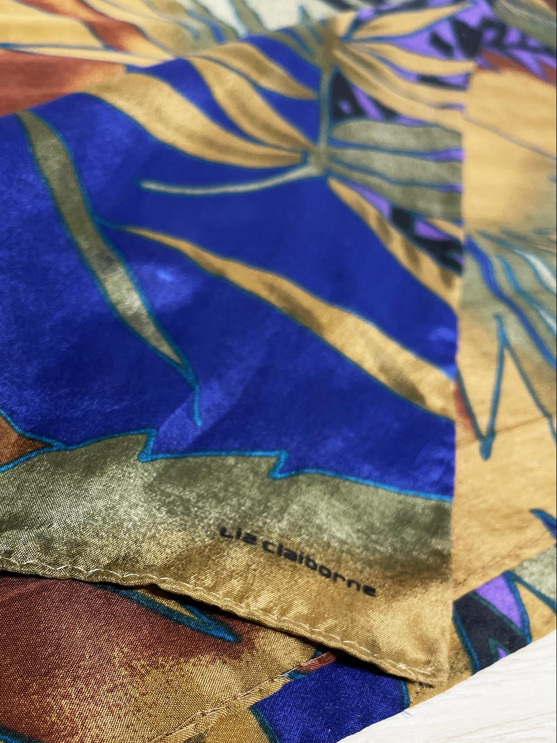 vintage liz claiborne 100% silk jungle print rectangle scarf