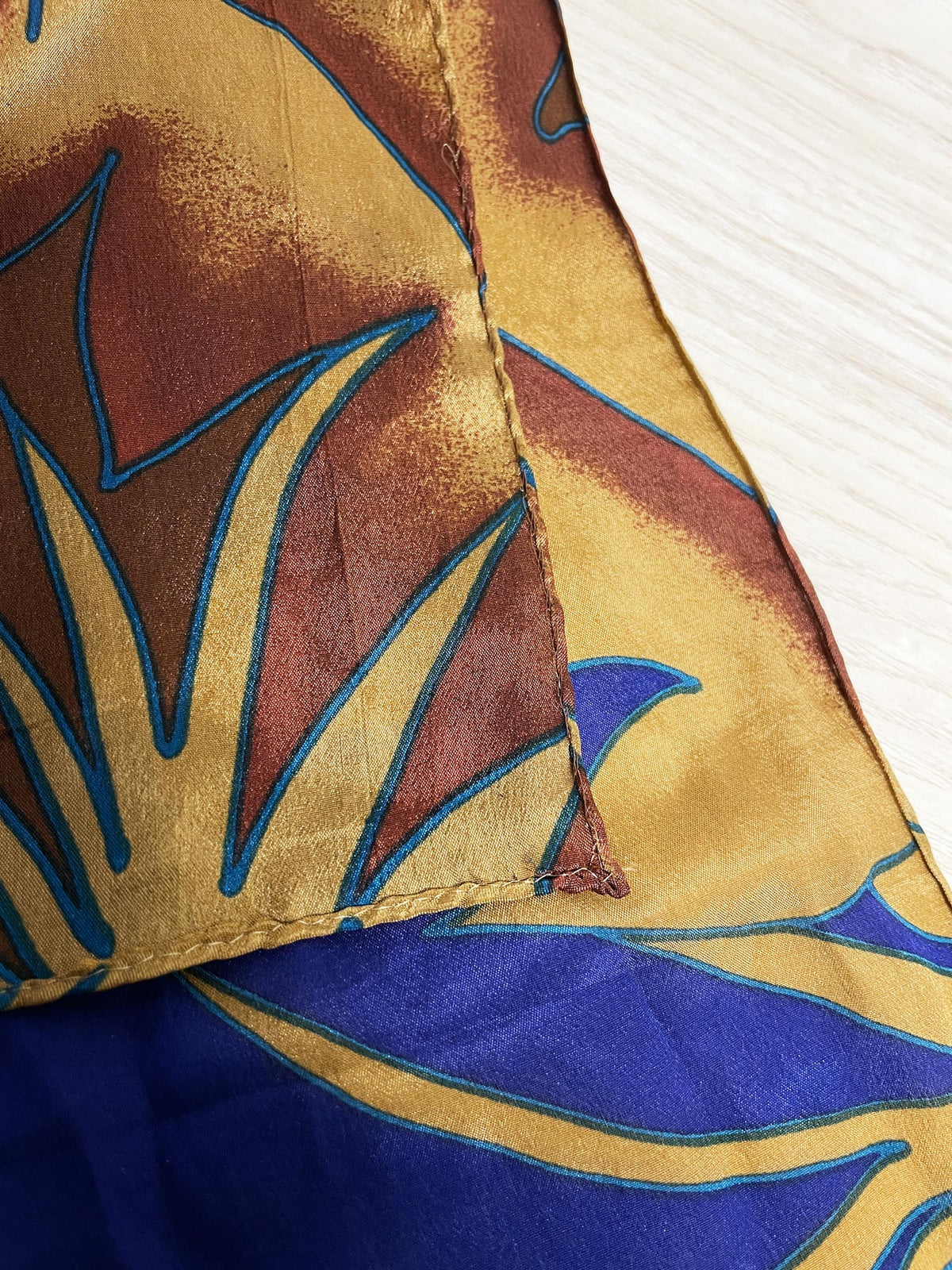 vintage liz claiborne 100% silk jungle print rectangle scarf