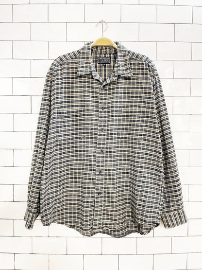vintage 00s levi's flannel shirt | made in India - good market thrift store