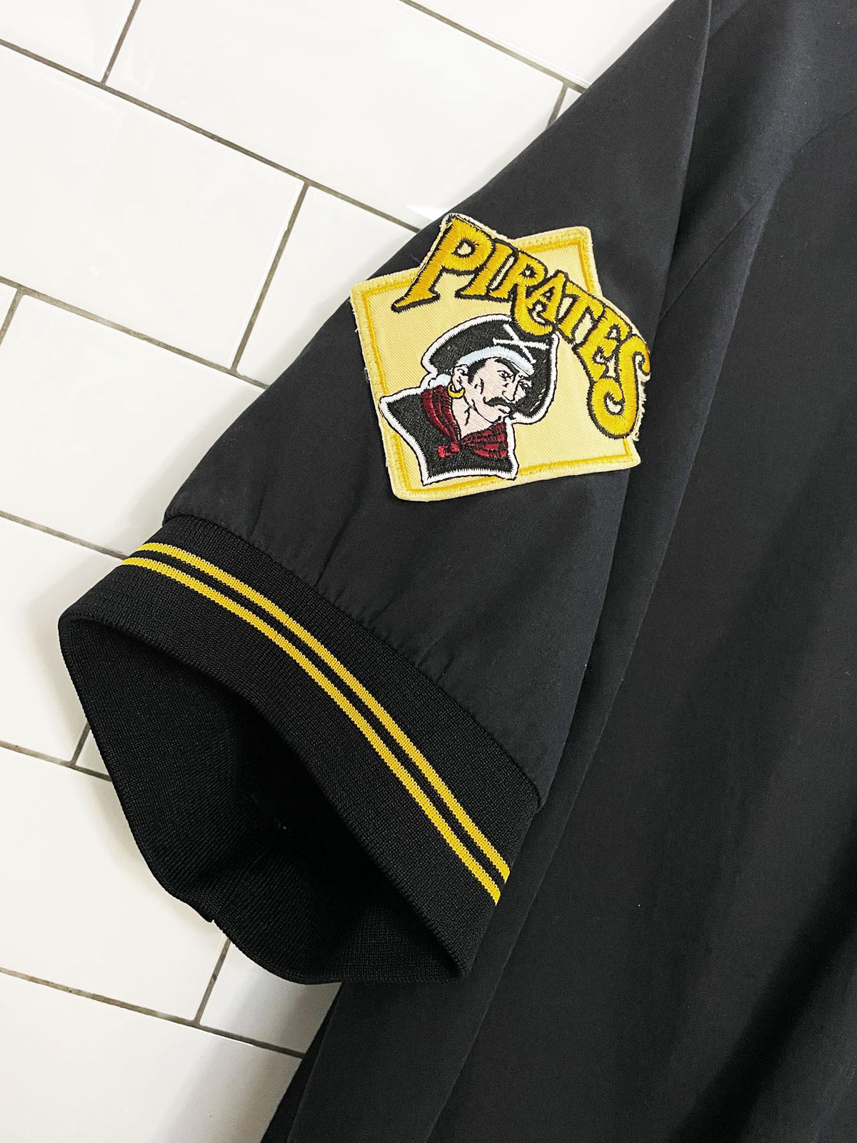 vintage 90s pittsburg pirates majestic MLB 1/4 zip top | made in USA