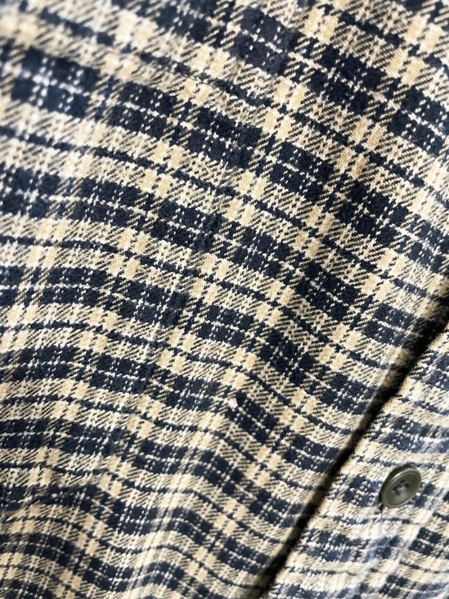 vintage 00s levi's flannel shirt | made in India - good market thrift store