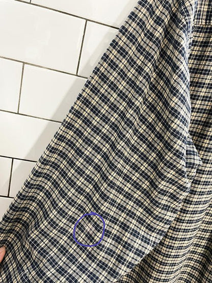 vintage 00s levi's flannel shirt | made in India - good market thrift store