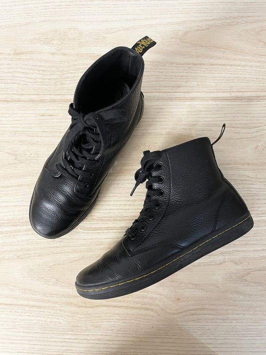 doc martens leyton leather boots - good market thrift store