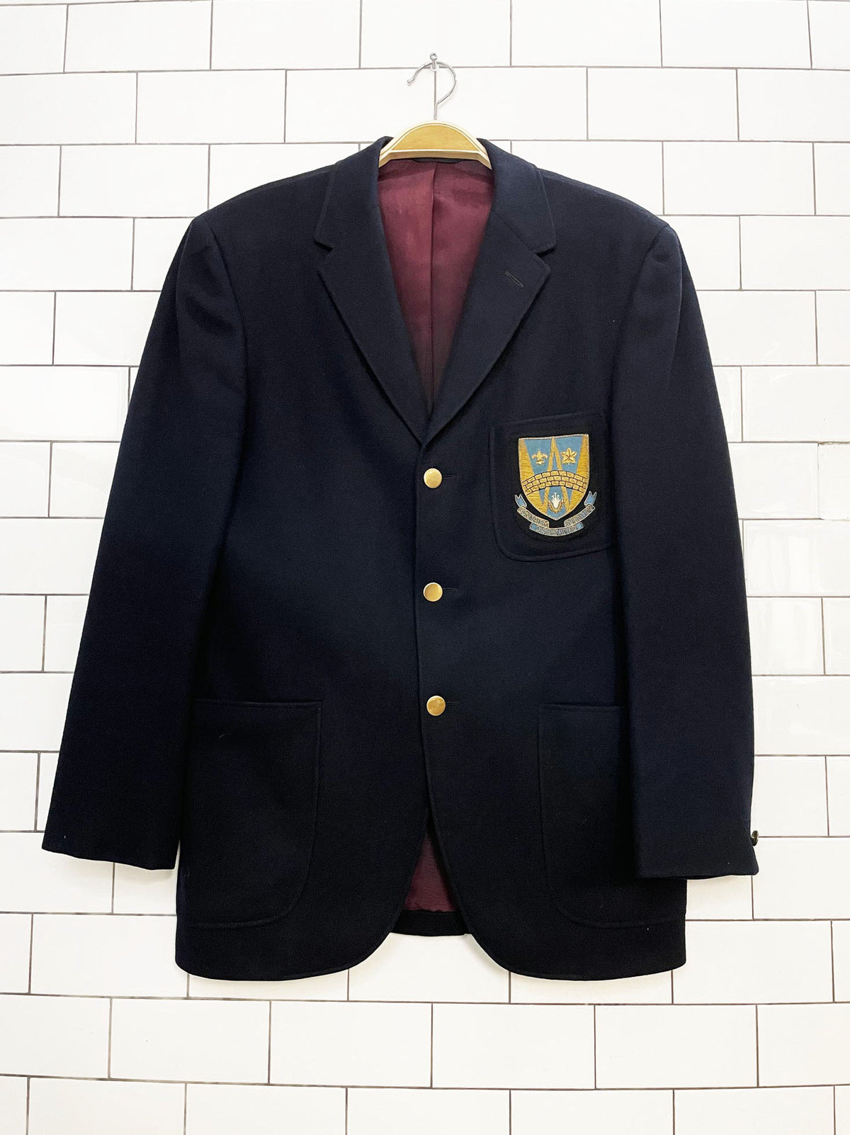 vintage wickhams of windsor 100% wool crested blazer | st thomas university