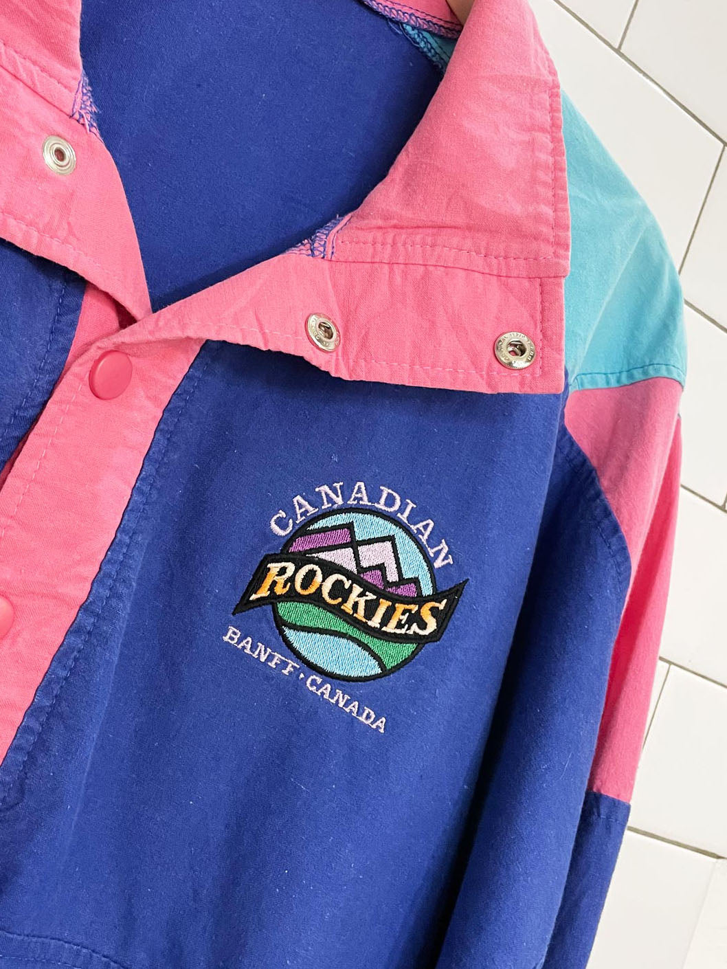 vintage canadian rockies banff 1/2 snap button colour block long sleeve top