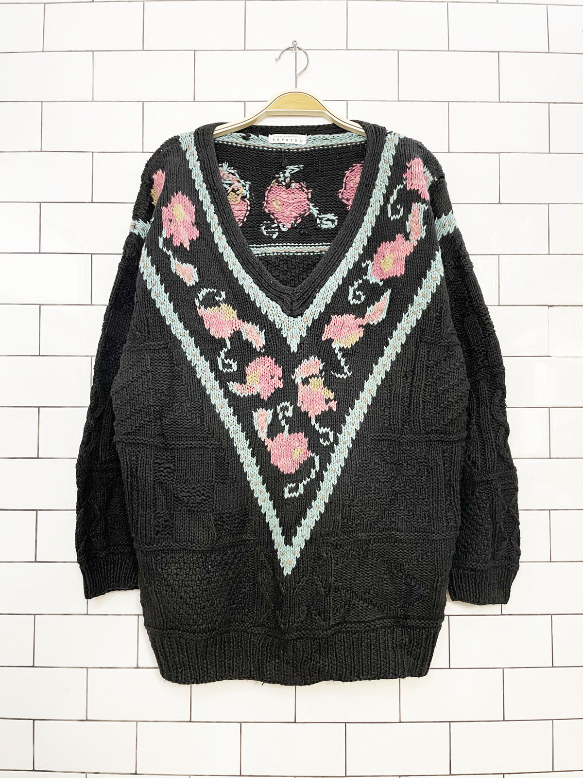 vintage compagnie internationale express heavy knit v-neck sweater