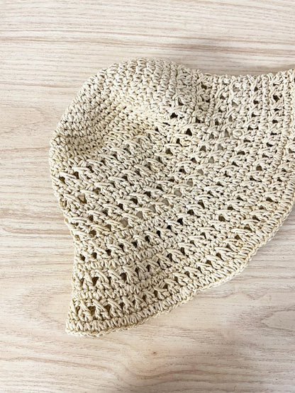 vintage 00s straw crochet bucket hat - good market thrift store