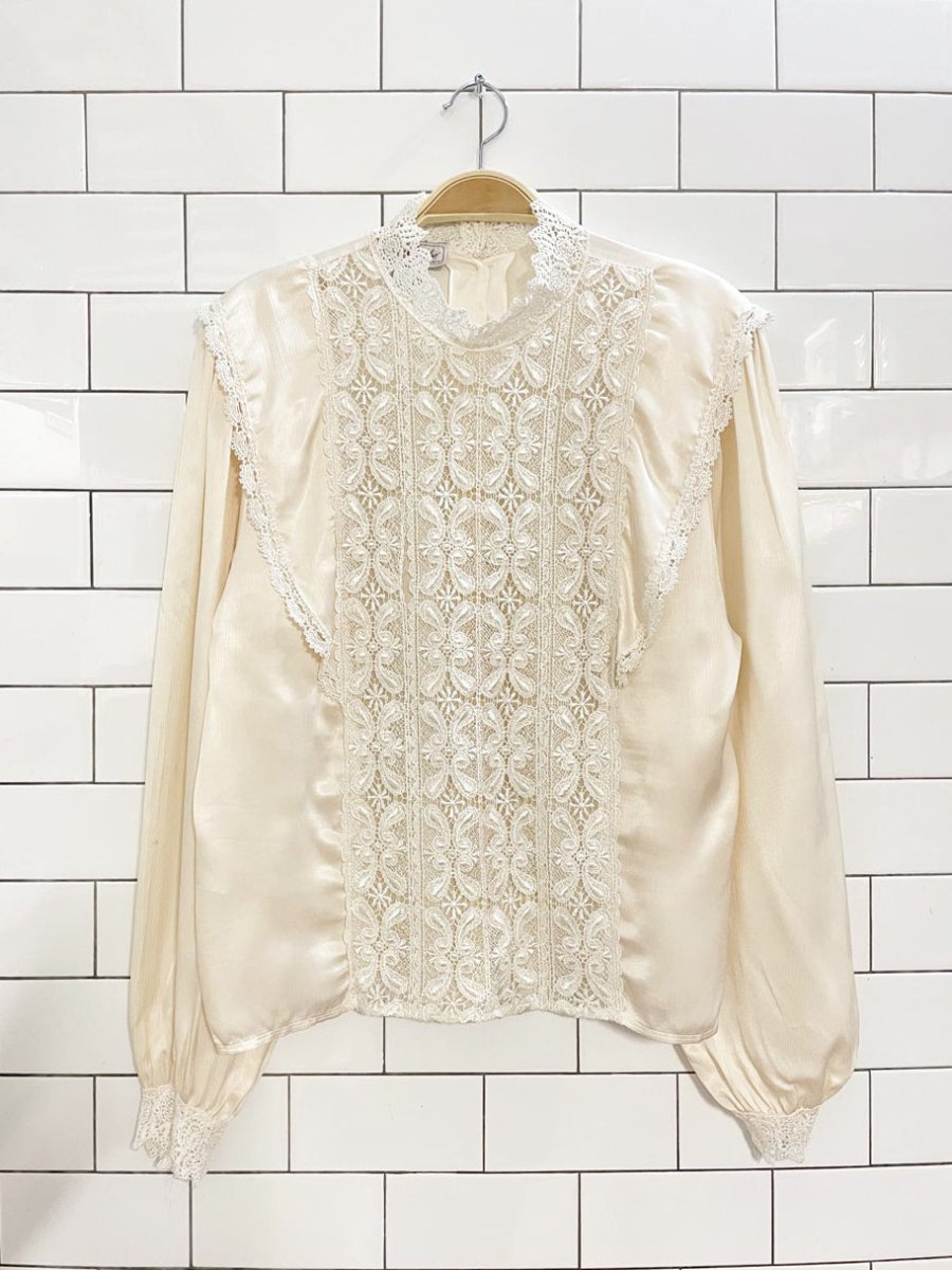 vintage san andré satin lace trim button - back blouse | new york paris | made in USA - good market thrift store