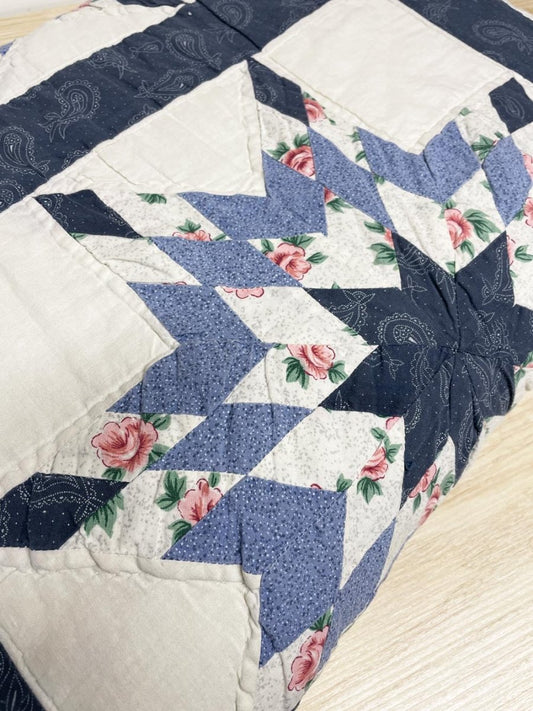 vintage 00s quilt star squares quilted coverlet - good market thrift store