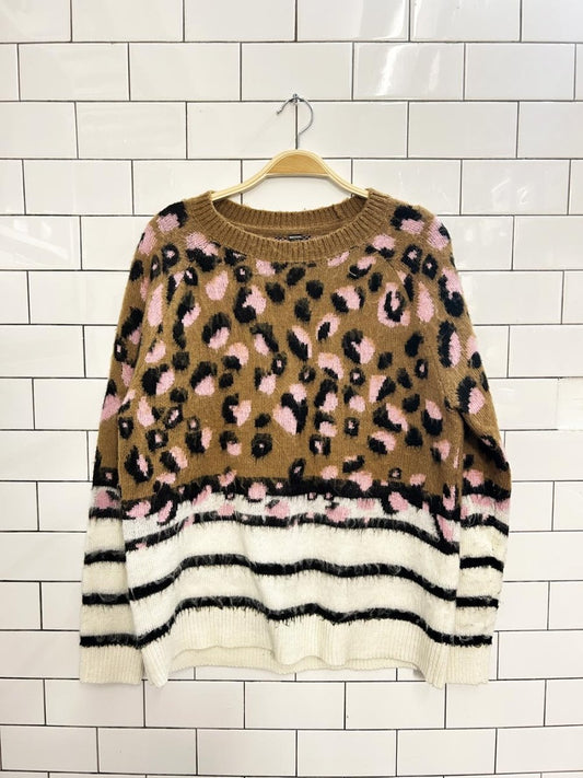 design lab estilo oversized animal print knit sweater - good market thrift store