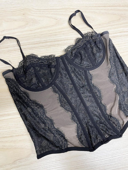 UO out from under lucy floral lace corset top - good market thrift store