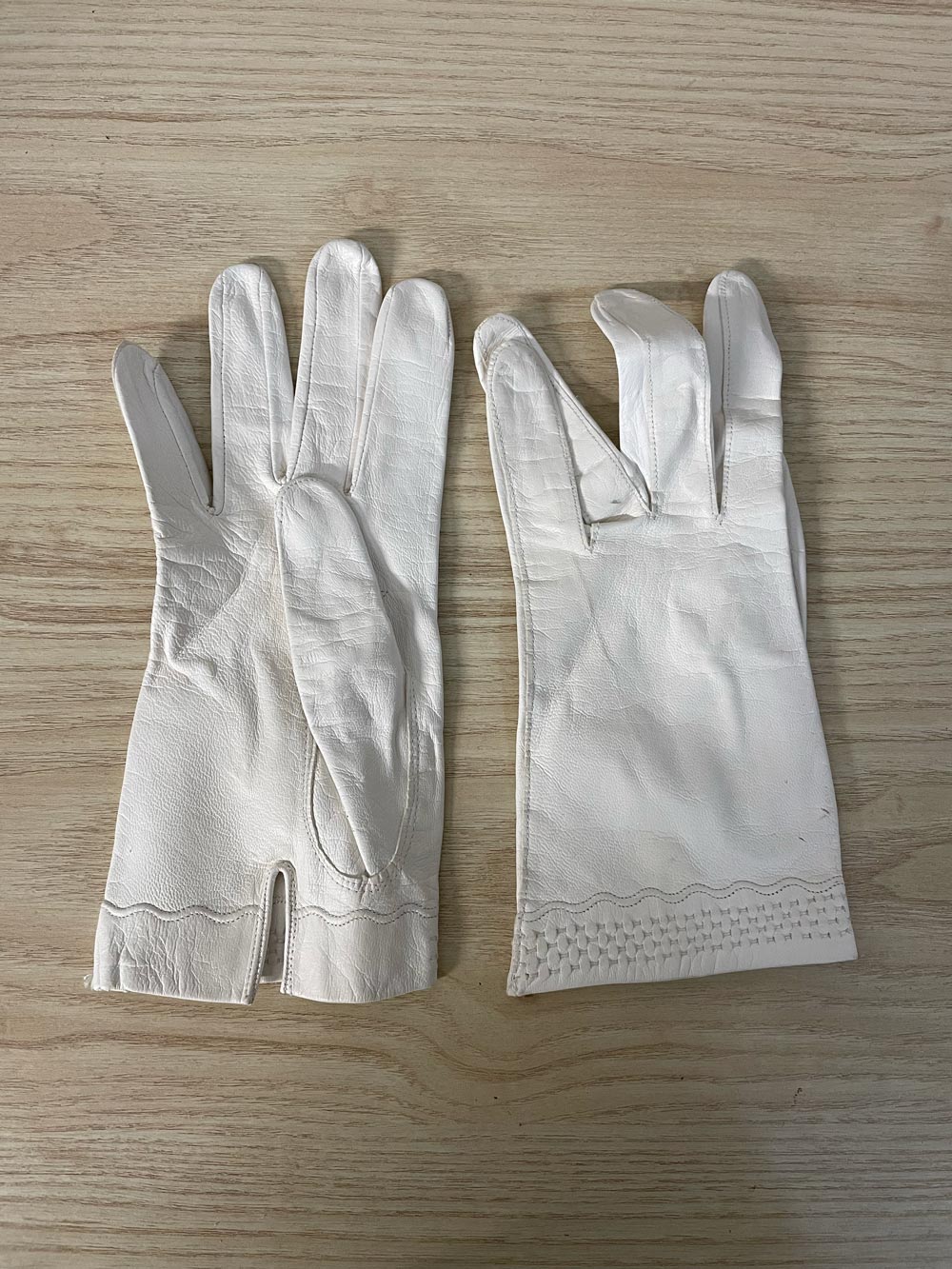 vintage white butter leather gloves