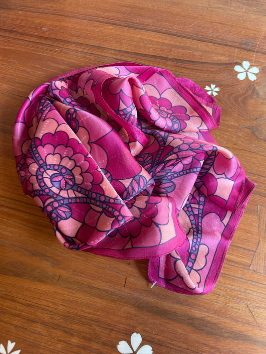 vintage 'pucci' vibes retro satin square scarf