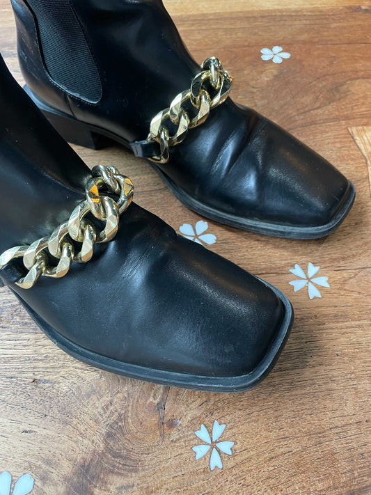 zara chain leather low heel boot