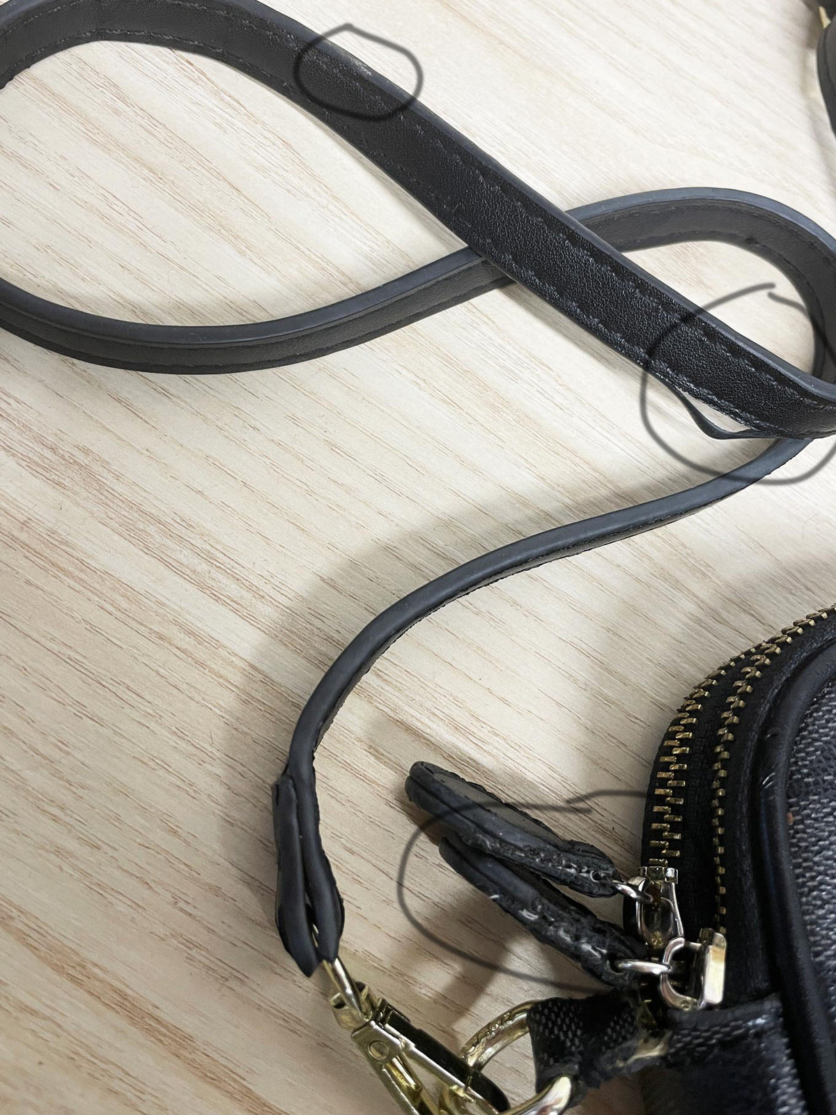 vintage 00s coach mini camera bag crossbody | signature canvas