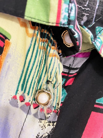 vintage 80s pleated shoulder pearl button abstract blouse | made in Italy - good market thrift store