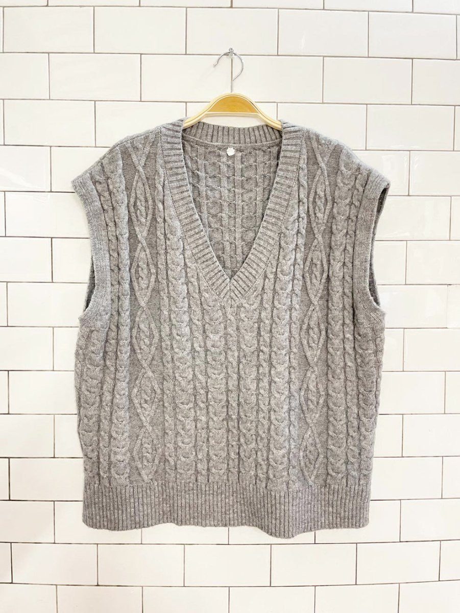 oversized cable knit grey vest - good market thrift store