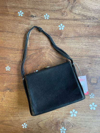 vintage leather top clasp handbag