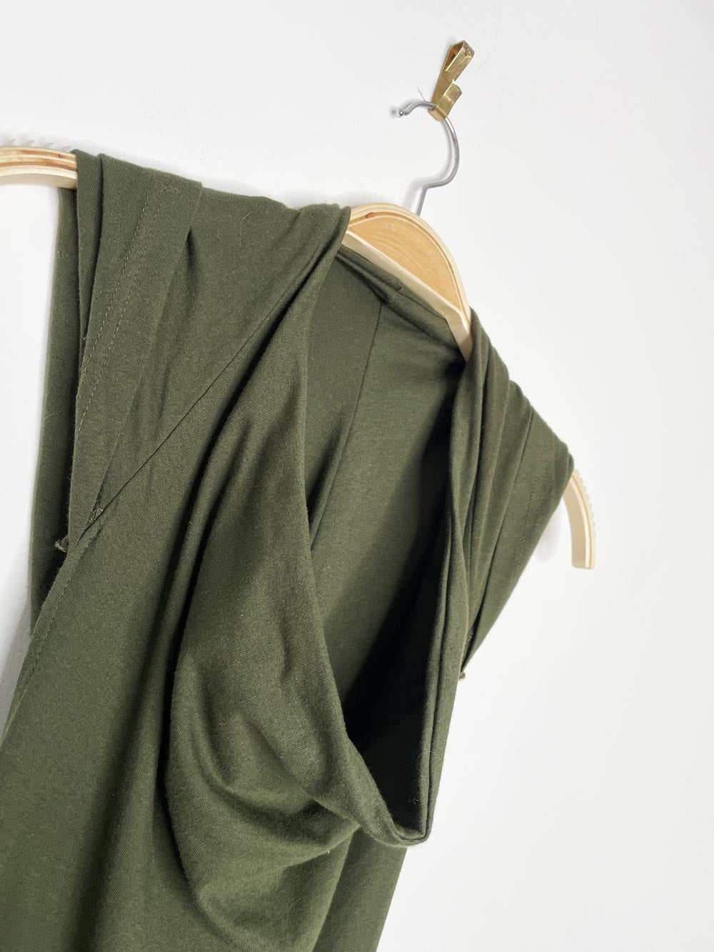 nwot the fairies pajamas cowl neck lace ruffle hem hooded romper