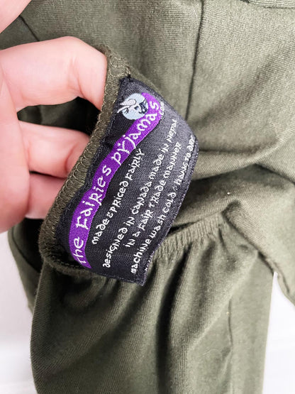 nwot the fairies pajamas cowl neck lace ruffle hem hooded romper