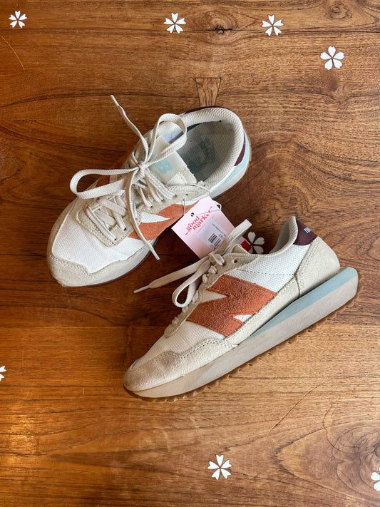 new balance 237 suede platform sneakers