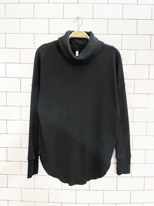 the group babaton waffle cowl neck thermal | aritzia - good market thrift store