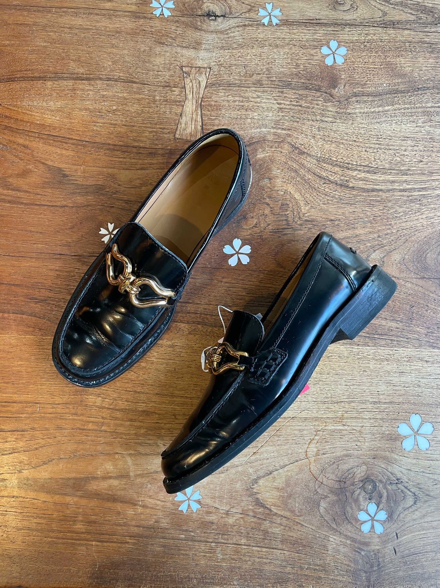 zara metal horsebit patent leather loafers