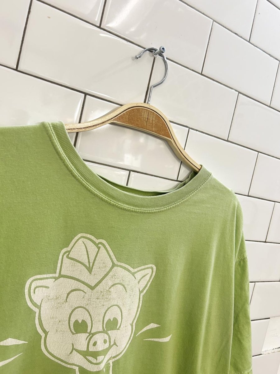 vintage 00s piggly wiggly supermarket graphic tee - good market thrift store