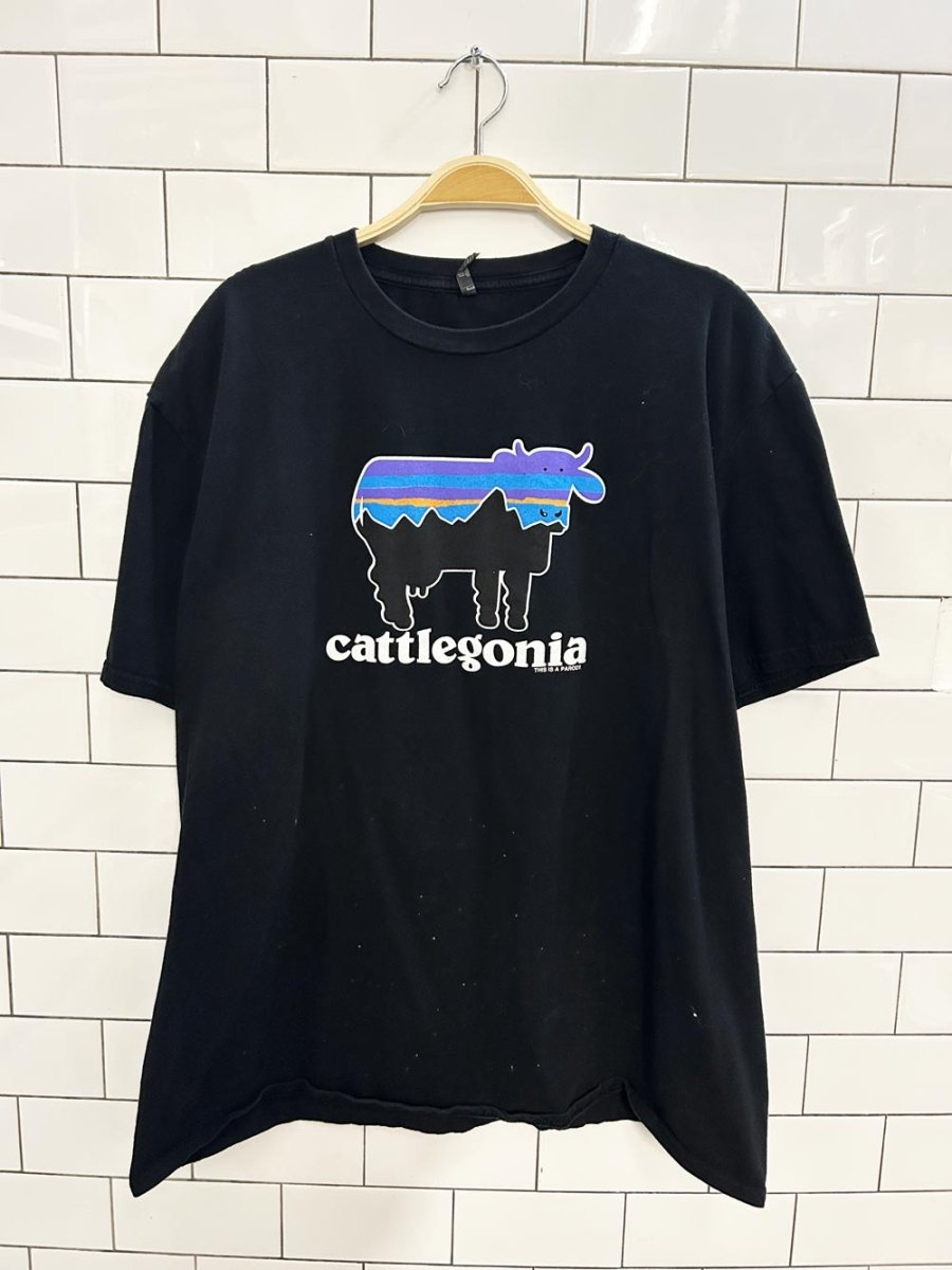 cows cattlegonia parody graphic tee - good market thrift store