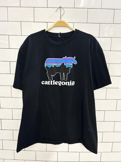 cows cattlegonia parody graphic tee - good market thrift store
