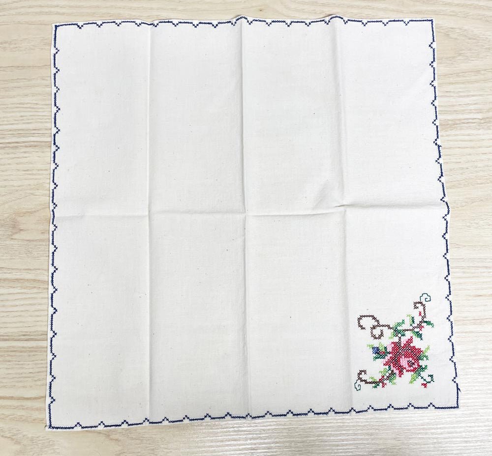 x2 vintage cross stitch flower napkins - good market thrift store