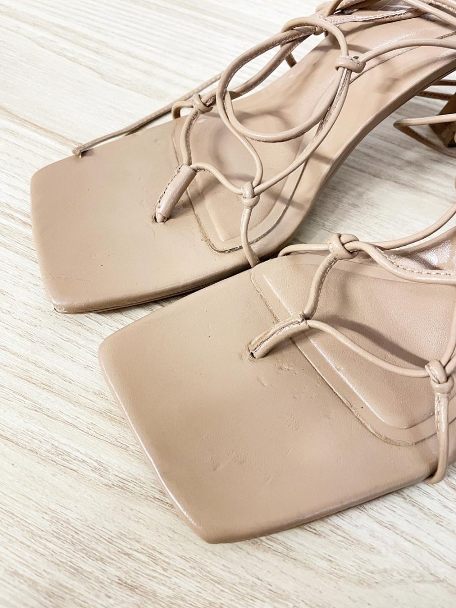 zara strappy thong square toe heeled sandals - good market thrift store