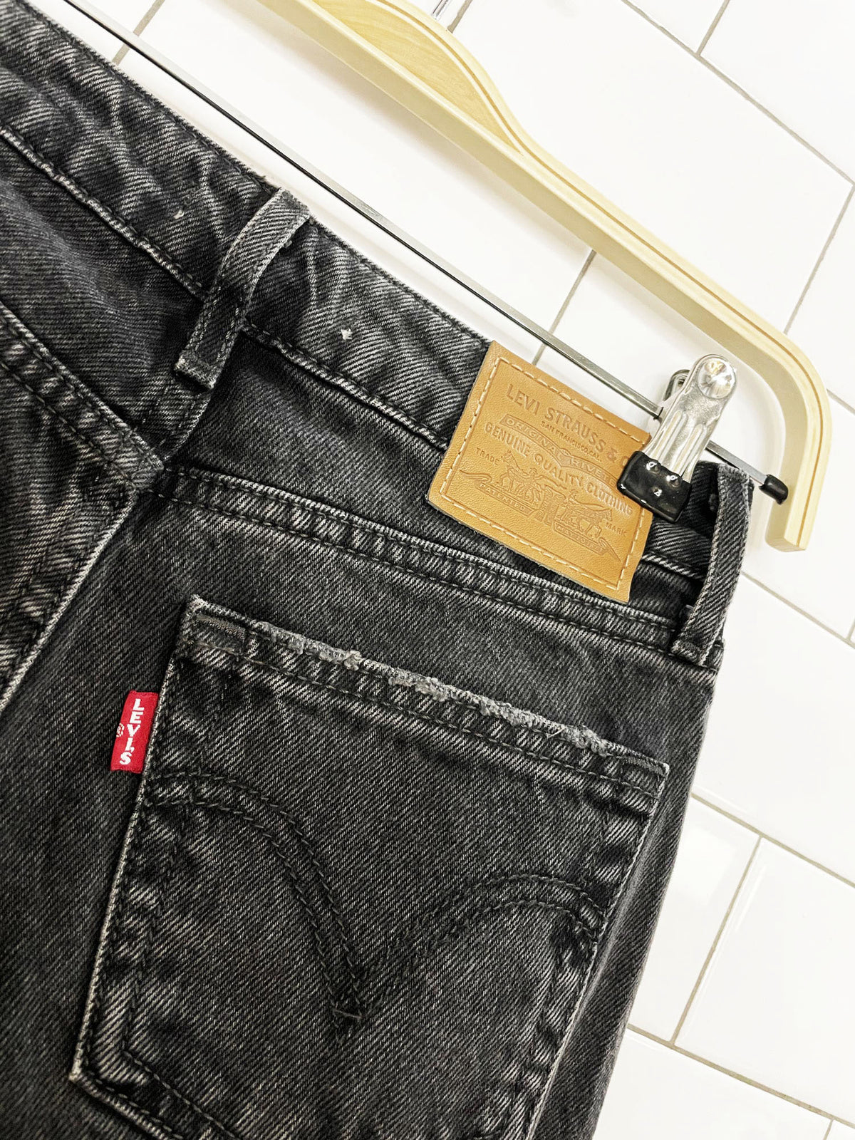 levi's low loose wide leg jeans