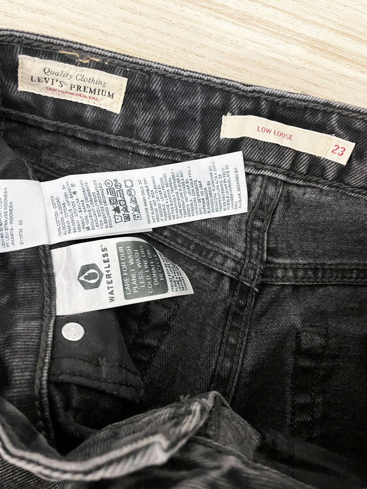 levi's low loose wide leg jeans