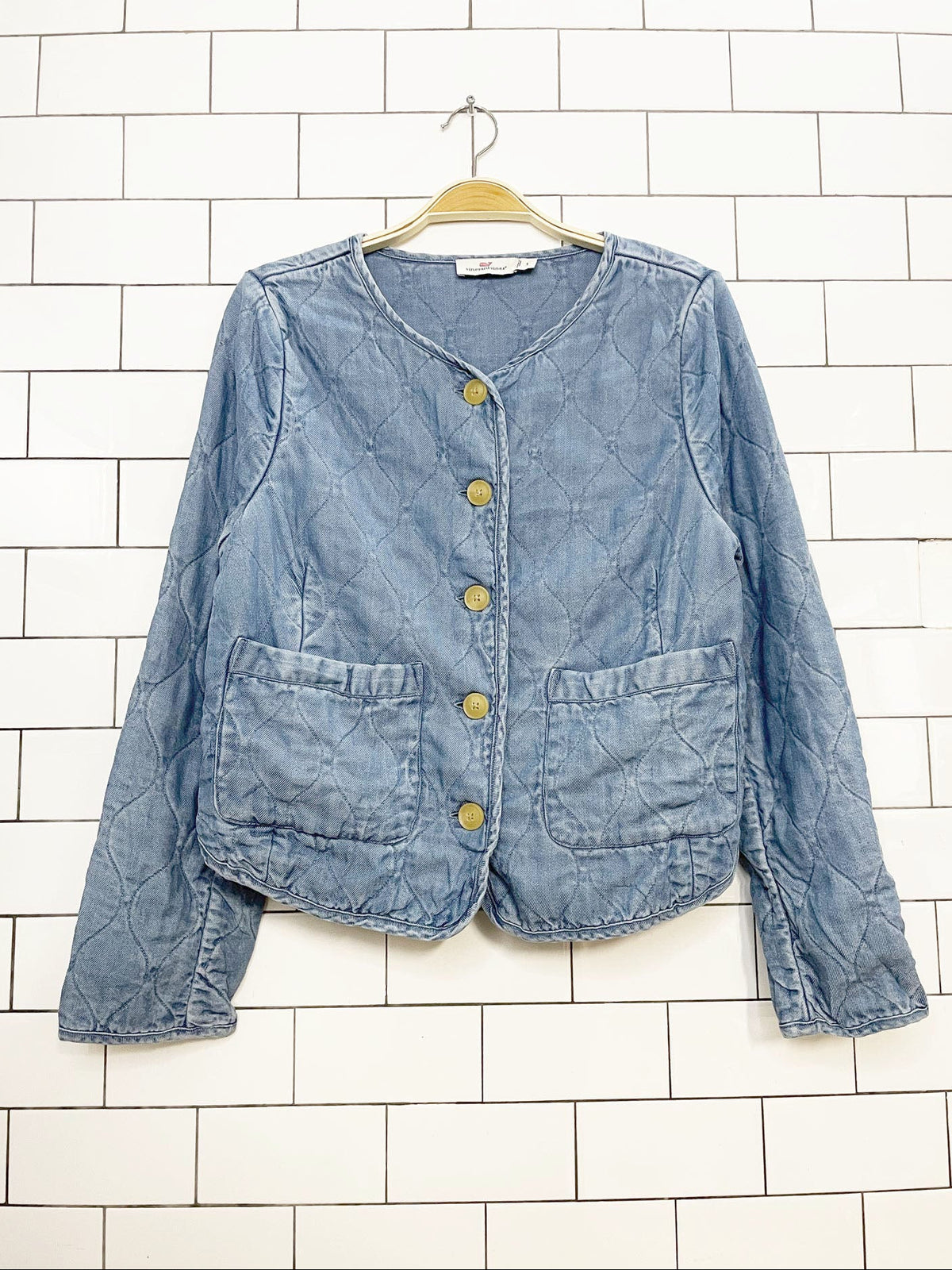 vineyeard vines wave quilted denim full button light jacket