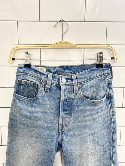 levi's 501 straight jeans - good market thrift store
