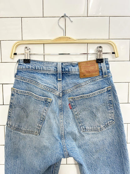 levi's 501 straight jeans - good market thrift store